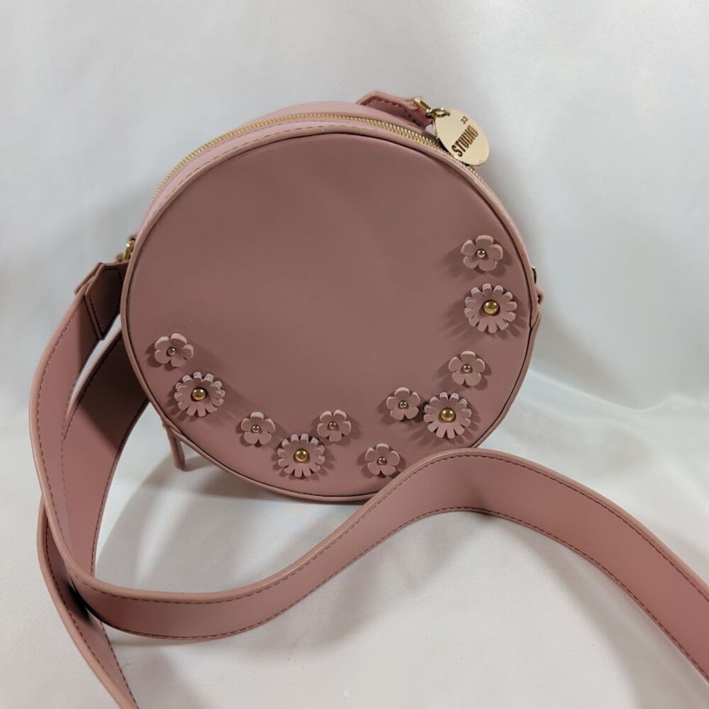 Studio 33 Blush Pink Round Crossbody Bag Floral Applique Gold Hardware